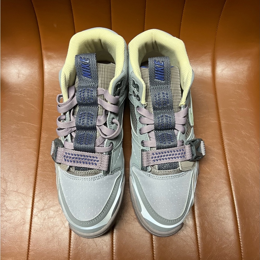 Nike Air Trainer 1 SP “Light Smoke/Honey Dew Yellow”